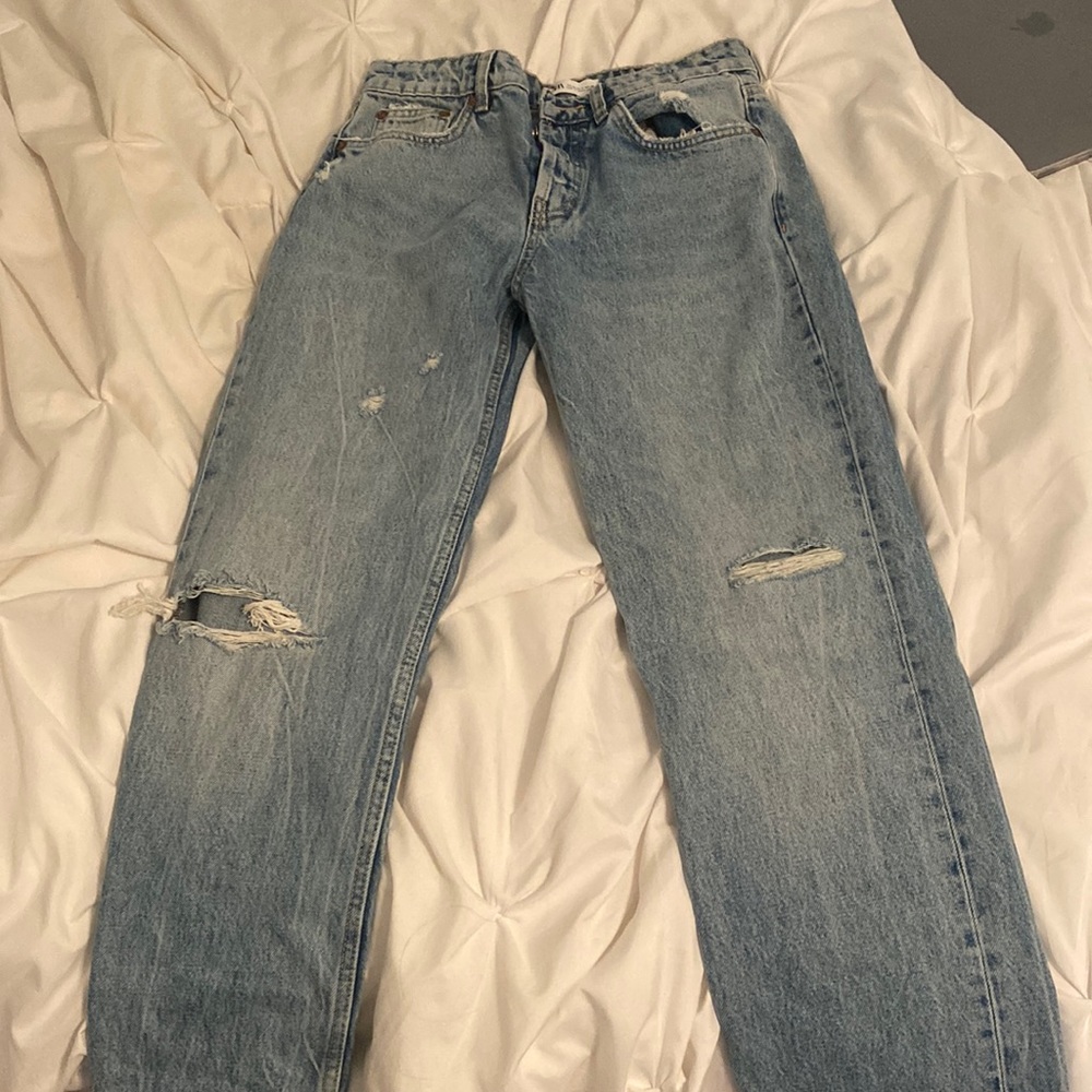 Zara jeans size 4